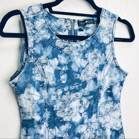Denim Dress by Anna Scott Size Small - Picture 2 of 6